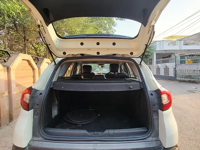 Used Renault Captur [2017-2019] RXT Diesel Dual Tone in Agra