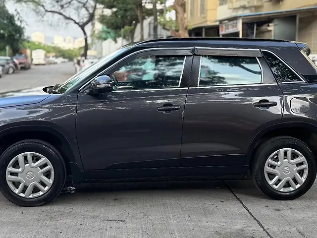 Used Maruti Suzuki Brezza VXi [2022-2023] in Mumbai