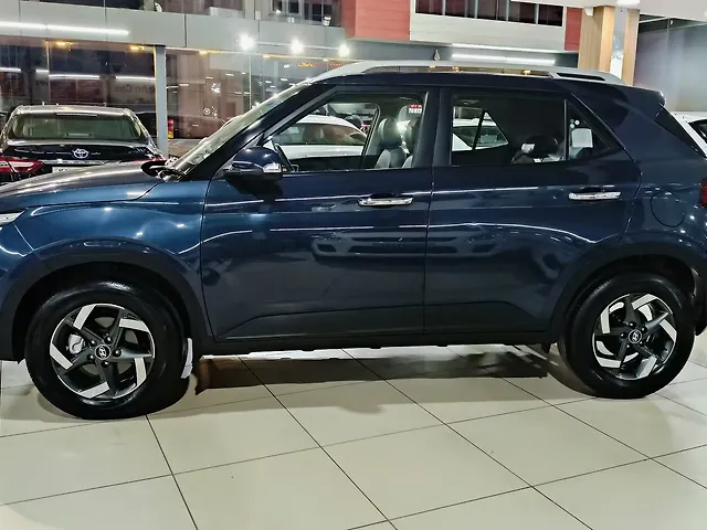 Used Hyundai Venue [2019-2022] SX Plus 1.0 Turbo DCT Dual Tone [2020-2020] in Bangalore