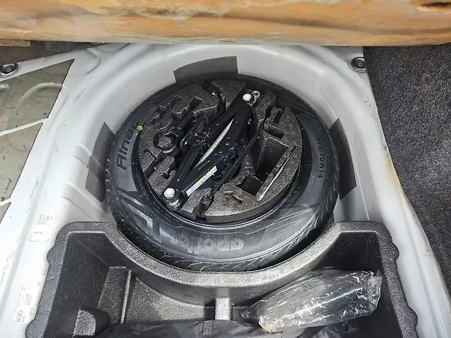 Used Skoda Rapid [2014-2015] 1.5 TDI CR Ambition AT with Alloy Wheels in Pune