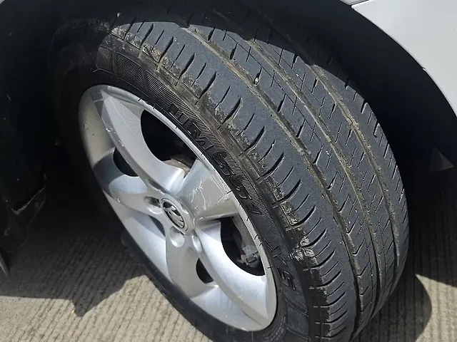 Used Skoda Rapid [2014-2015] 1.5 TDI CR Ambition AT with Alloy Wheels in Pune