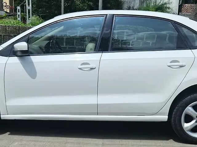 Used Skoda Rapid [2014-2015] 1.5 TDI CR Ambition AT with Alloy Wheels in Pune