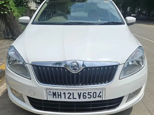 Used Skoda Rapid [2014-2015] 1.5 TDI CR Ambition AT with Alloy Wheels in Pune