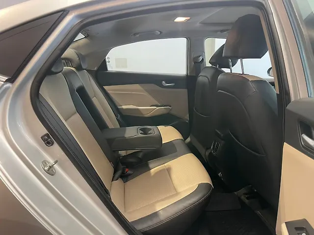 Used Hyundai Verna [2017-2020] SX (O) AT Anniversary Edition 1.6 VTVT in Mumbai