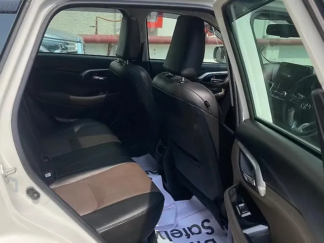 Used Toyota Urban Cruiser Hyryder V Hybrid [2023-2025] in Delhi