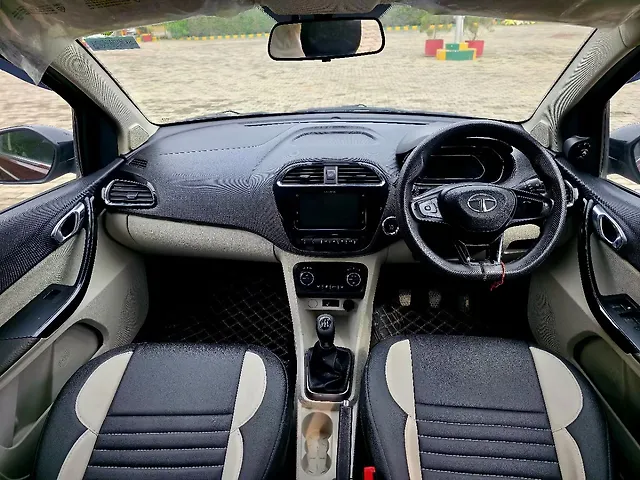 Used 2022 Tata Tigor in Delhi