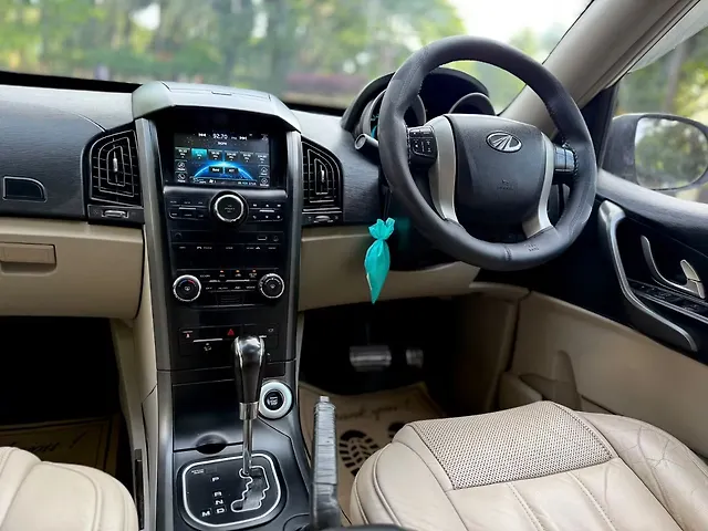 Used Mahindra XUV500 [2015-2018] W10 AT in Mumbai