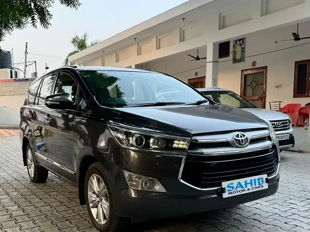 Used 2017 Toyota Innova Crysta in Agra Used 2017 Toyota Innova Crysta in Agra