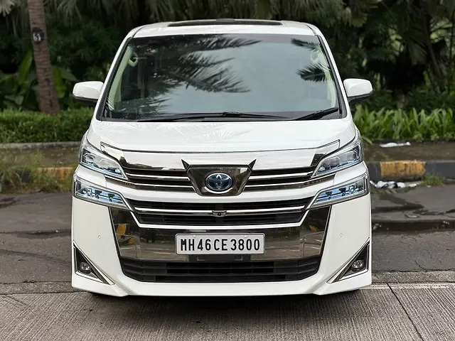 Used 2022 Toyota Vellfire in Mumbai