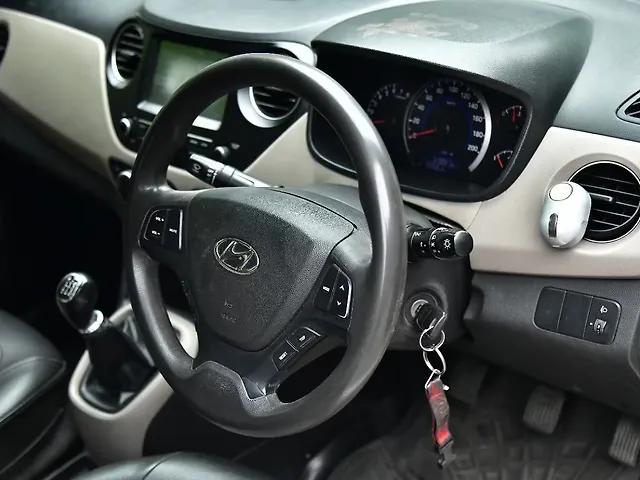 Used Hyundai Grand i10 Sportz (O) 1.2 Kappa VTVT [2017-2018] in Kolkata