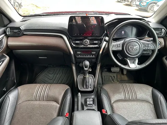 Used Toyota Urban Cruiser Hyryder V Hybrid [2023-2025] in Gurgaon