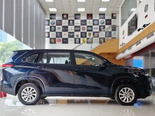 Used Toyota Innova Hycross GX Petrol Automatic (CVT) 7 STR in Delhi