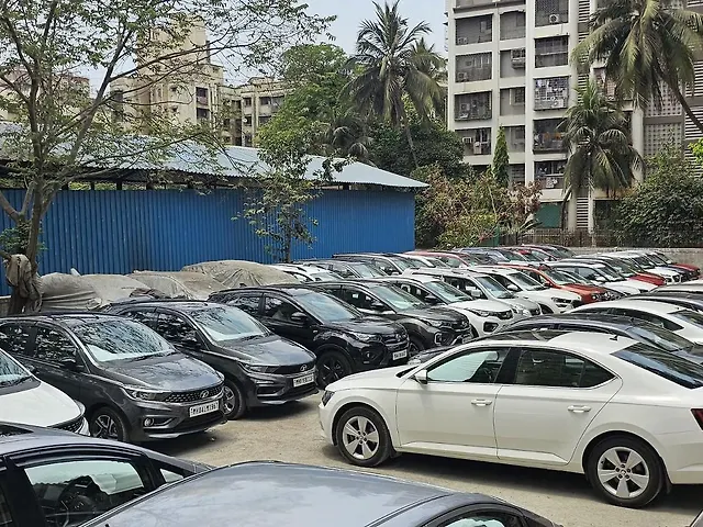 Used Maruti Suzuki Ertiga ZXi (O) [2022-2023] in Mumbai