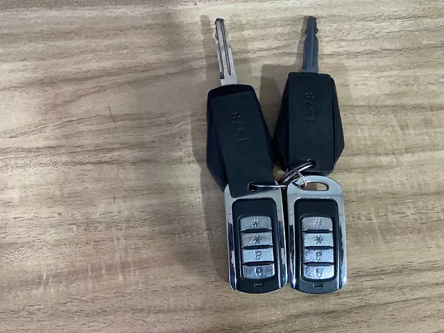 Used Mahindra KUV100 NXT K2 Plus 6 STR [2017-2020] in Surat