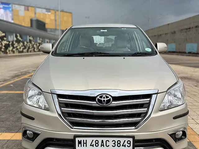 Used 2015 Toyota Innova in Thane