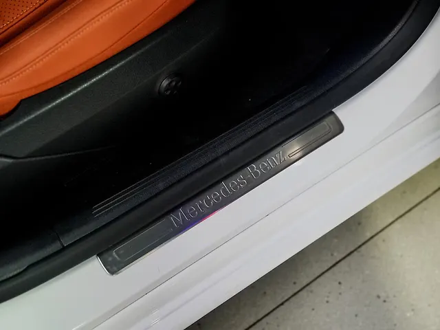 Used Mercedes-Benz C-Class C 200 in Delhi