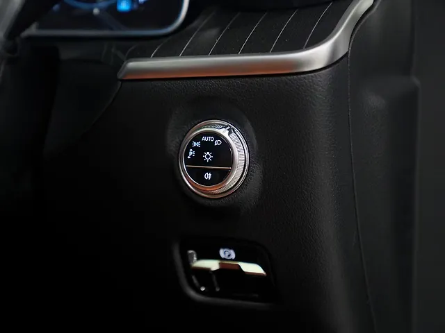 Used Mercedes-Benz C-Class C 200 in Delhi