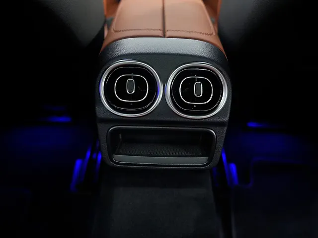 Used Mercedes-Benz C-Class C 200 in Delhi