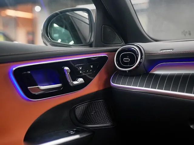 Used Mercedes-Benz C-Class C 200 in Delhi