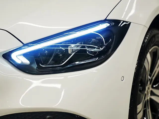 Used Mercedes-Benz C-Class C 200 in Delhi