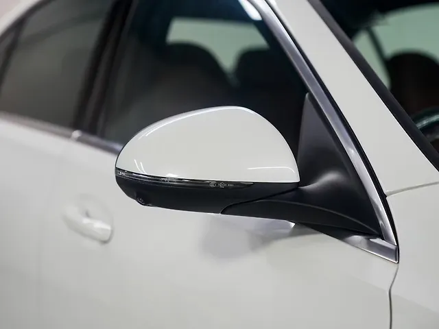 Used Mercedes-Benz C-Class C 200 in Delhi