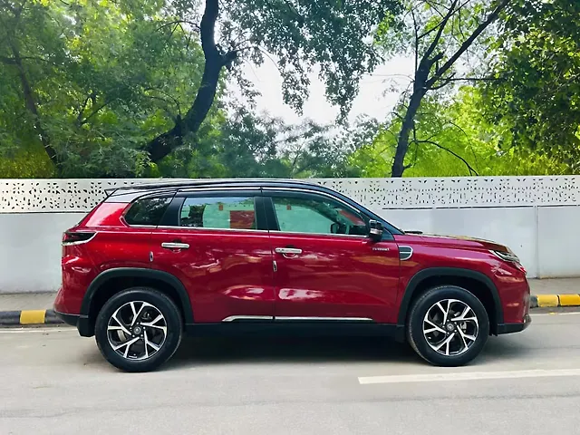 Used Toyota Urban Cruiser Hyryder V Hybrid [2023-2025] in Delhi