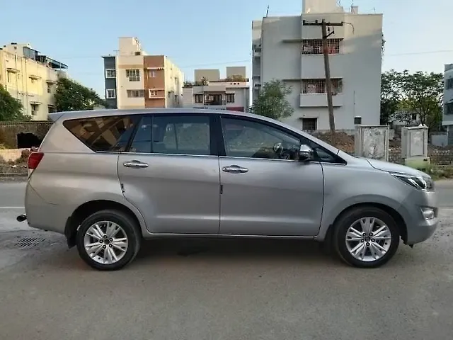 Used Toyota Innova Crysta [2016-2020] 2.4 G 7 STR [2016-2017] in Chennai