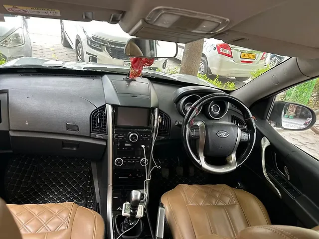 Used Mahindra XUV500 W7 [2018-2020] in Faridabad