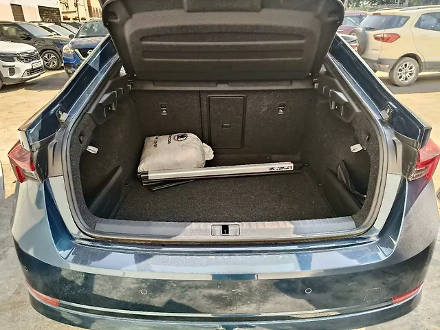 Used Skoda Octavia L&K 2.0 in Bangalore