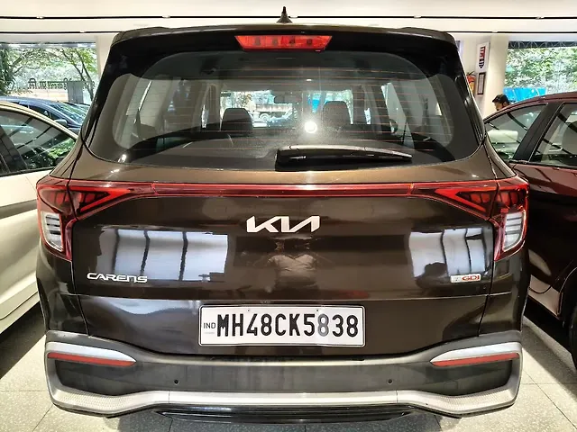 Used Kia Carens [2022-2023] Prestige 1.4 Petrol MT 7 STR in Mumbai