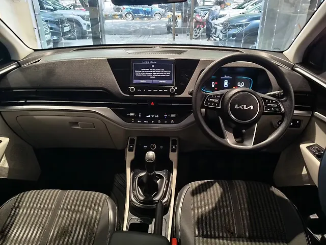 Used Kia Carens [2022-2023] Prestige 1.4 Petrol MT 7 STR in Mumbai