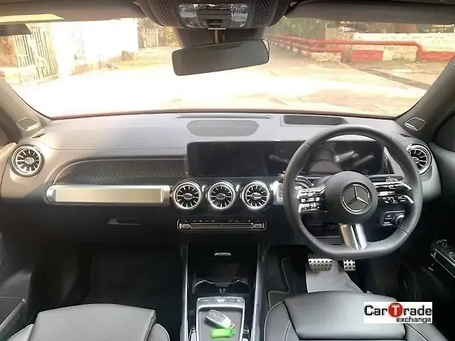 Used Mercedes-Benz EQB 350 4MATIC in Mumbai Used Mercedes-Benz EQB 350 4MATIC in Mumbai