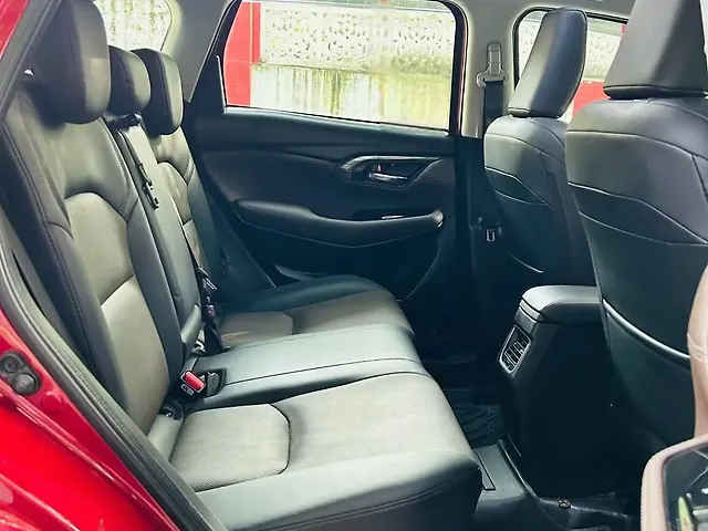 Used Toyota Urban Cruiser Hyryder V Hybrid [2023-2025] in Delhi