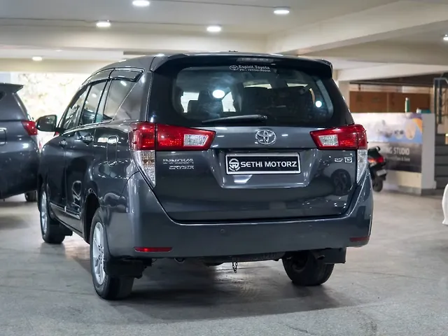 Used Toyota Innova Crysta [2016-2020] 2.7 GX 8 STR [2016-2020] in Delhi