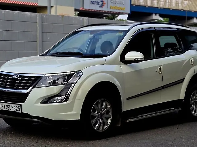 Used Mahindra XUV500 W9 [2018-2020] in Delhi