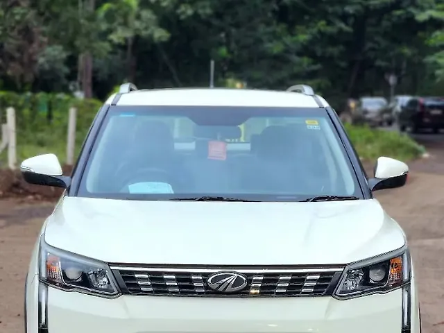 Used Mahindra XUV300 [2019-2024] 1.5 W8 (O) [2019-2020] in Nashik