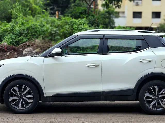 Used Mahindra XUV300 [2019-2024] 1.5 W8 (O) [2019-2020] in Nashik