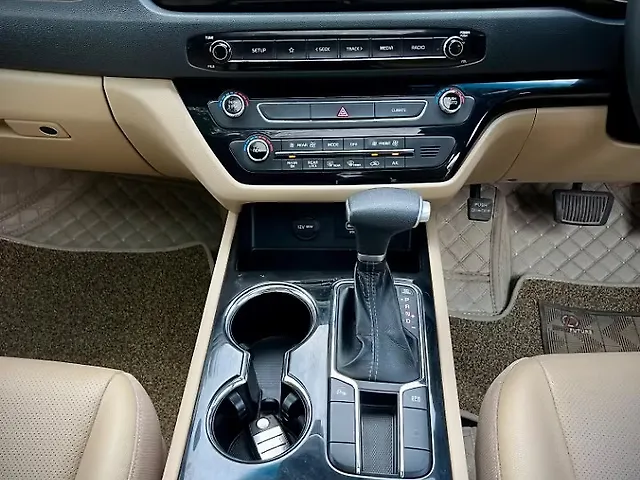 Used Kia Carnival [2020-2023] Prestige 7 STR in Delhi