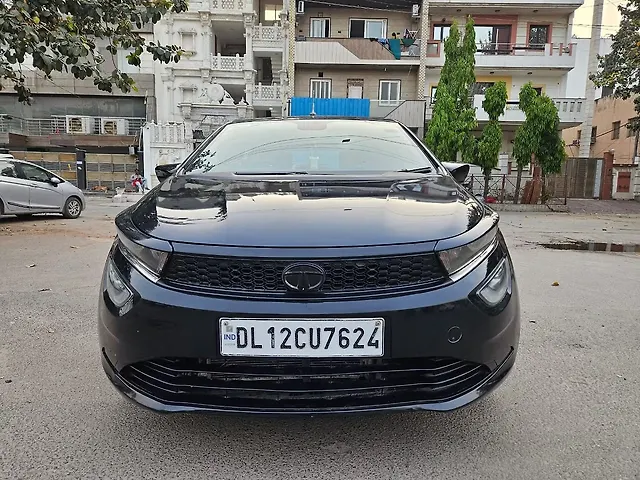 Used 2022 Tata Altroz in Delhi