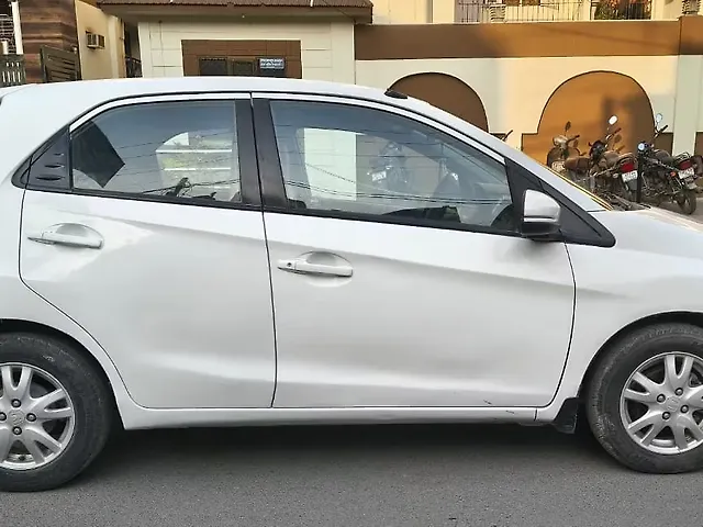 Used Honda Brio VX MT in Kanpur