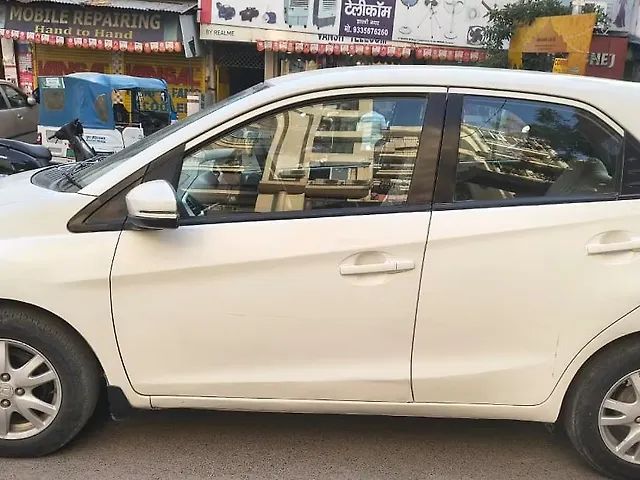 Used Honda Brio VX MT in Kanpur