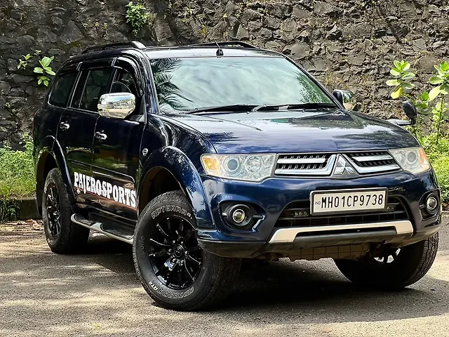 Second Hand 2017 Mitsubishi Pajero Sport AT for sale at