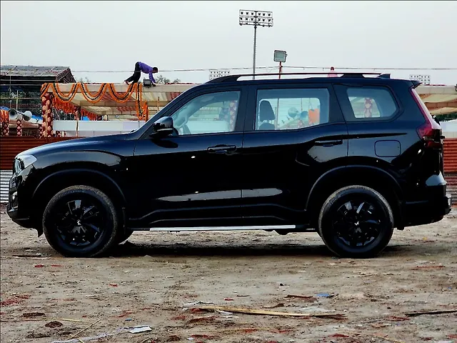 Used Mahindra Scorpio N Z4 Diesel AT 2WD 7 STR [2023-2025] in Delhi