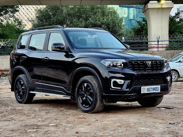 Used Mahindra Scorpio N Z4 Diesel AT 2WD 7 STR [2023-2025] in Delhi