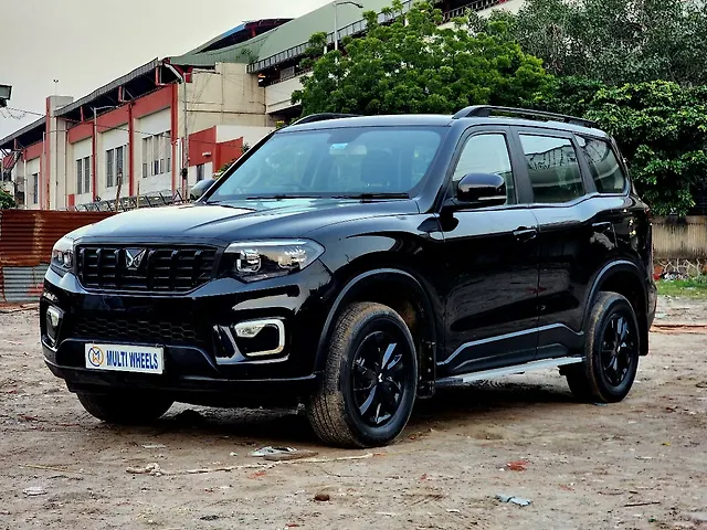 Used Mahindra Scorpio N Z4 Diesel AT 2WD 7 STR [2023-2025] in Delhi