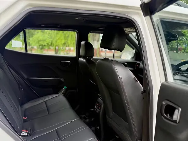 Used Hyundai Venue N Line [2023-2025] N8 DCT Dual Tone [2023-2023] in Delhi