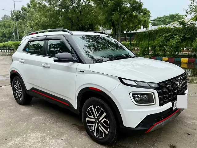 Used Hyundai Venue N Line [2023-2025] N8 DCT Dual Tone [2023-2023] in Delhi