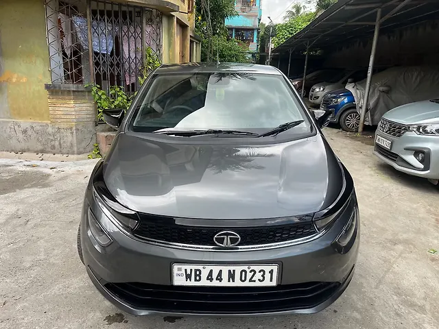 Used 2022 Tata Altroz in Kolkata