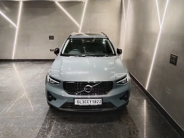 Used 2023 Volvo XC40 in Delhi