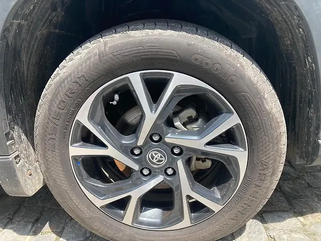 Used Toyota Urban Cruiser Hyryder V Hybrid [2023-2025] in Delhi